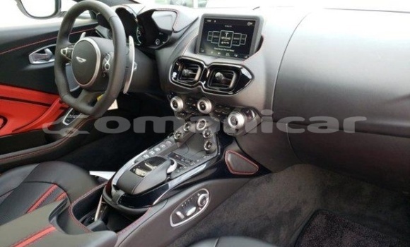 Buy Used Aston Martin V12 Vantage White Car in al–Buraymi in adh-Dhahirah Buy Used Aston Martin V12 Vantage White Car in al–Buraymi in adh-Dhahirah