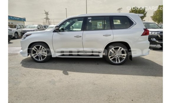 Buy Import Lexus LX White Car in Import - Dubai in Dhufar Buy Import Lexus LX White Car in Import - Dubai in Dhufar