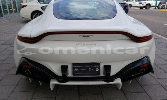 Buy Used Aston Martin V12 Vantage White Car in al–Buraymi in adh-Dhahirah Buy Used Aston Martin V12 Vantage White Car in al–Buraymi in adh-Dhahirah