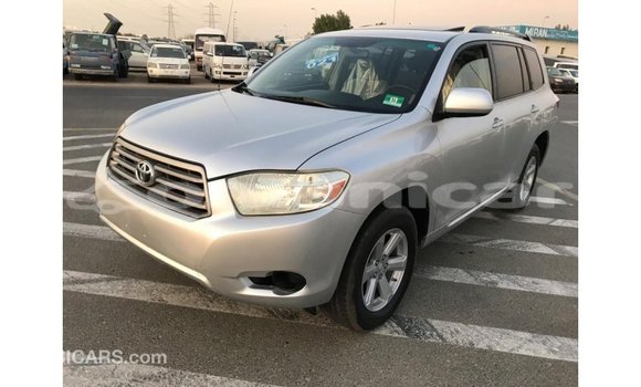 Buy Import Toyota Highlander Other Car in Import - Dubai in Dhufar Buy Import Toyota Highlander Other Car in Import - Dubai in Dhufar