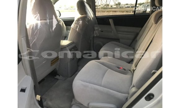 Buy Import Toyota Highlander Other Car in Import - Dubai in Dhufar Buy Import Toyota Highlander Other Car in Import - Dubai in Dhufar