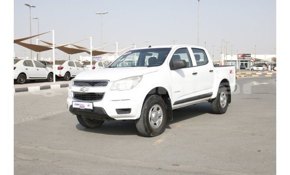 Buy Import Chevrolet Colorado White Car in Import - Dubai in Dhufar