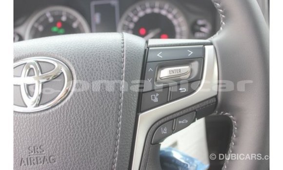 Buy Import Toyota Land Cruiser White Car in Import - Dubai in Dhufar Buy Import Toyota Land Cruiser White Car in Import - Dubai in Dhufar