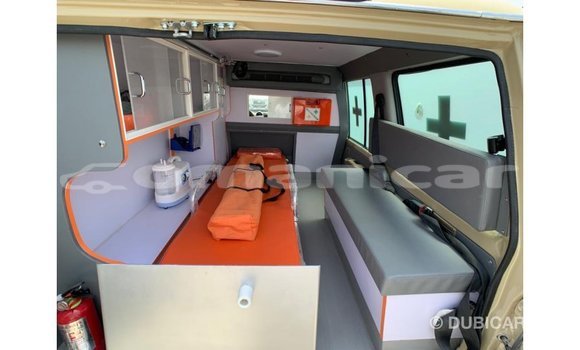 Buy Import Toyota Land Cruiser Beige Car in Import - Dubai in Dhufar Buy Import Toyota Land Cruiser Beige Car in Import - Dubai in Dhufar