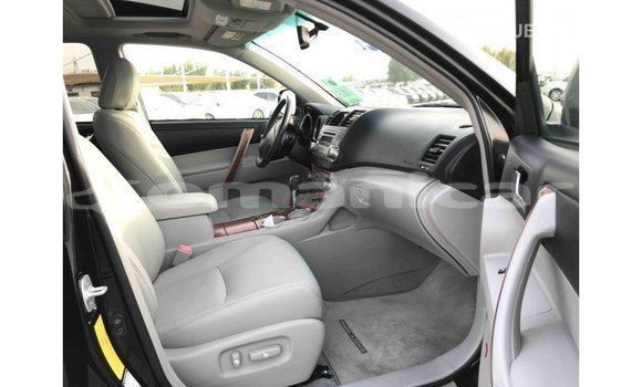 Buy Import Toyota Highlander Black Car in Import - Dubai in Dhufar Buy Import Toyota Highlander Black Car in Import - Dubai in Dhufar