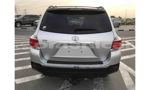 Buy Import Toyota Highlander Other Car in Import - Dubai in Dhufar Buy Import Toyota Highlander Other Car in Import - Dubai in Dhufar