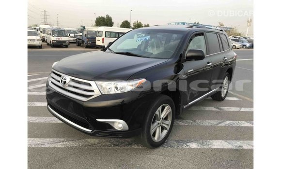 Buy Import Toyota Highlander Black Car in Import - Dubai in Dhufar Buy Import Toyota Highlander Black Car in Import - Dubai in Dhufar