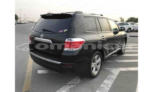 Buy Import Toyota Highlander Black Car in Import - Dubai in Dhufar Buy Import Toyota Highlander Black Car in Import - Dubai in Dhufar
