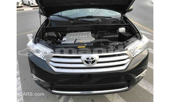 Buy Import Toyota Highlander Black Car in Import - Dubai in Dhufar Buy Import Toyota Highlander Black Car in Import - Dubai in Dhufar