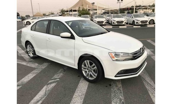 Buy Import Volkswagen Jetta White Car in Import - Dubai in Dhufar