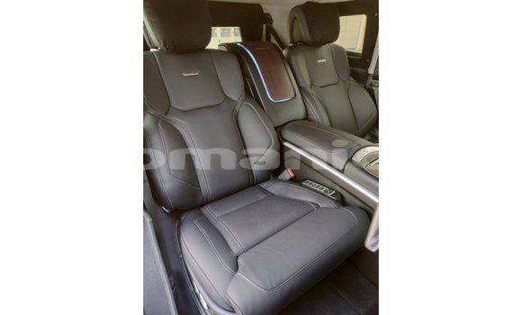 Buy Import Toyota Land Cruiser Black Car in Import - Dubai in Dhufar Buy Import Toyota Land Cruiser Black Car in Import - Dubai in Dhufar
