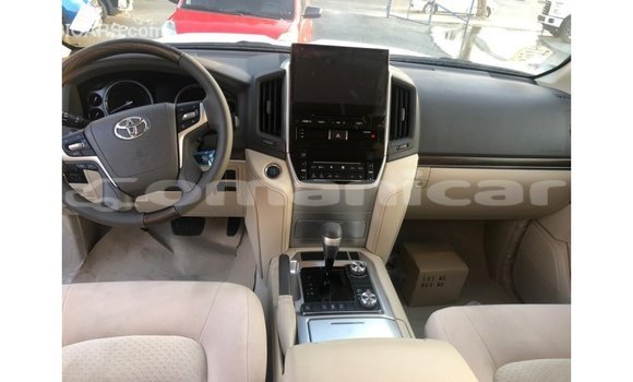Buy Import Toyota Land Cruiser Black Car in Import - Dubai in Dhufar Buy Import Toyota Land Cruiser Black Car in Import - Dubai in Dhufar