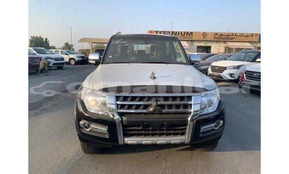 Buy Import Mitsubishi Pajero Black Car in Import - Dubai in Dhufar Buy Import Mitsubishi Pajero Black Car in Import - Dubai in Dhufar