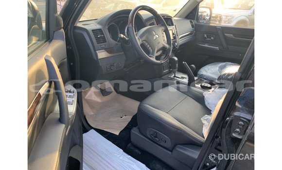 Buy Import Mitsubishi Pajero Black Car in Import - Dubai in Dhufar Buy Import Mitsubishi Pajero Black Car in Import - Dubai in Dhufar