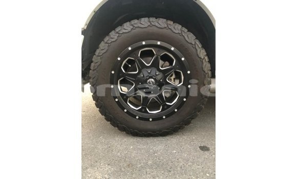 Buy Import Ford V8 White Car in Import - Dubai in Dhufar Buy Import Ford V8 White Car in Import - Dubai in Dhufar