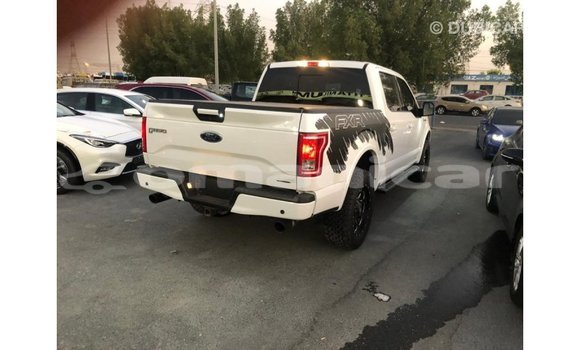 Buy Import Ford V8 White Car in Import - Dubai in Dhufar Buy Import Ford V8 White Car in Import - Dubai in Dhufar