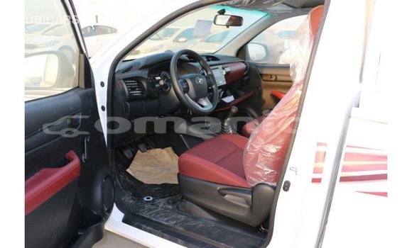 Buy Import Toyota Hilux White Car in Import - Dubai in Dhufar Buy Import Toyota Hilux White Car in Import - Dubai in Dhufar
