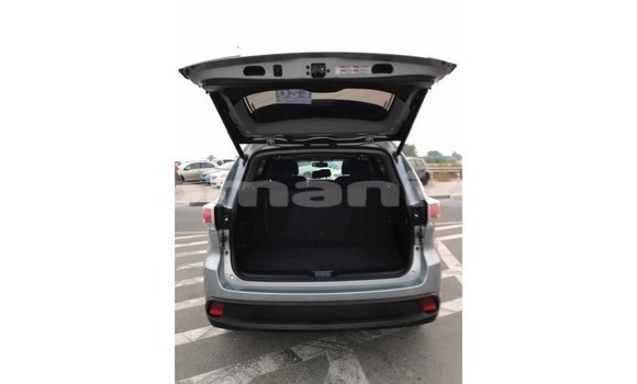 Buy Import Toyota Highlander Other Car in Import - Dubai in Dhufar Buy Import Toyota Highlander Other Car in Import - Dubai in Dhufar