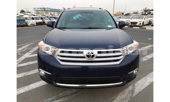 Buy Import Toyota Highlander Blue Car in Import - Dubai in Dhufar Buy Import Toyota Highlander Blue Car in Import - Dubai in Dhufar
