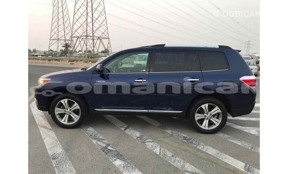 Buy Import Toyota Highlander Blue Car in Import - Dubai in Dhufar Buy Import Toyota Highlander Blue Car in Import - Dubai in Dhufar
