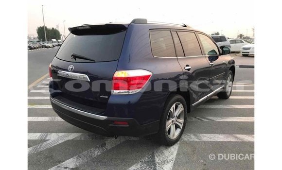 Buy Import Toyota Highlander Blue Car in Import - Dubai in Dhufar Buy Import Toyota Highlander Blue Car in Import - Dubai in Dhufar