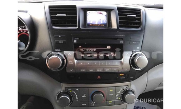 Buy Import Toyota Highlander Other Car in Import - Dubai in Dhufar Buy Import Toyota Highlander Other Car in Import - Dubai in Dhufar