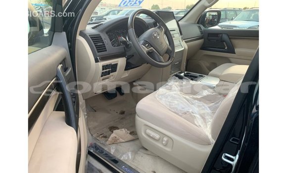 Buy Import Toyota Land Cruiser Black Car in Import - Dubai in Dhufar Buy Import Toyota Land Cruiser Black Car in Import - Dubai in Dhufar