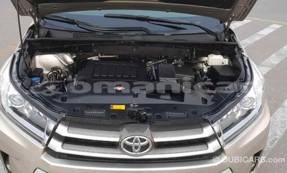 Buy Import Toyota Highlander Beige Car in Import - Dubai in Dhufar Buy Import Toyota Highlander Beige Car in Import - Dubai in Dhufar
