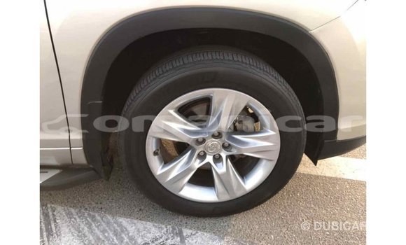 Buy Import Toyota Highlander Beige Car in Import - Dubai in Dhufar Buy Import Toyota Highlander Beige Car in Import - Dubai in Dhufar
