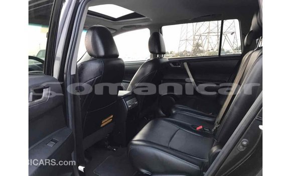 Buy Import Toyota Highlander Black Car in Import - Dubai in Dhufar Buy Import Toyota Highlander Black Car in Import - Dubai in Dhufar