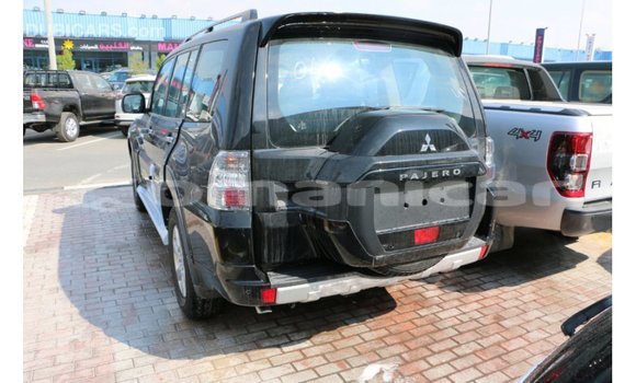 Buy Import Mitsubishi Pajero Black Car in Import - Dubai in Dhufar Buy Import Mitsubishi Pajero Black Car in Import - Dubai in Dhufar
