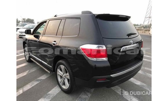 Buy Import Toyota Highlander Black Car in Import - Dubai in Dhufar Buy Import Toyota Highlander Black Car in Import - Dubai in Dhufar