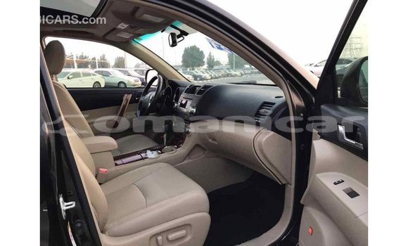 Buy Import Toyota Highlander Black Car in Import - Dubai in Dhufar Buy Import Toyota Highlander Black Car in Import - Dubai in Dhufar