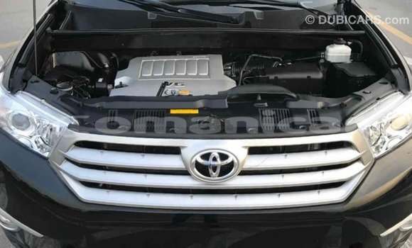 Buy Import Toyota Highlander Black Car in Import - Dubai in Dhufar Buy Import Toyota Highlander Black Car in Import - Dubai in Dhufar
