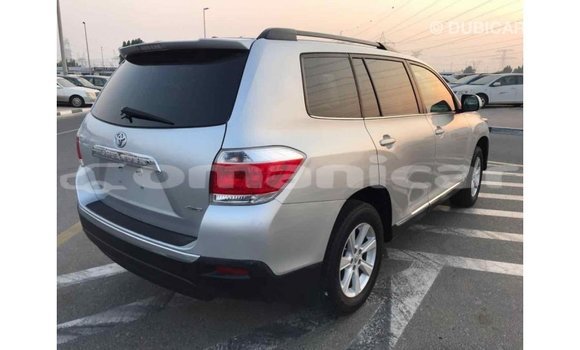 Buy Import Toyota Highlander Other Car in Import - Dubai in Dhufar Buy Import Toyota Highlander Other Car in Import - Dubai in Dhufar