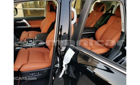 Buy Import Toyota Land Cruiser Black Car in Import - Dubai in Dhufar Buy Import Toyota Land Cruiser Black Car in Import - Dubai in Dhufar