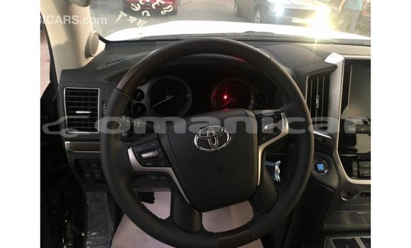 Buy Import Toyota Land Cruiser Black Car in Import - Dubai in Dhufar Buy Import Toyota Land Cruiser Black Car in Import - Dubai in Dhufar