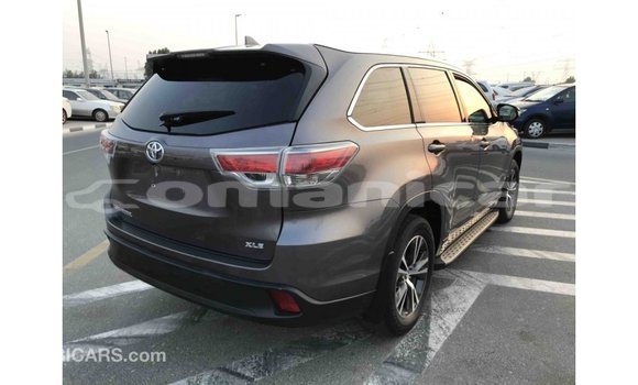 Buy Import Toyota Highlander Other Car in Import - Dubai in Dhufar Buy Import Toyota Highlander Other Car in Import - Dubai in Dhufar