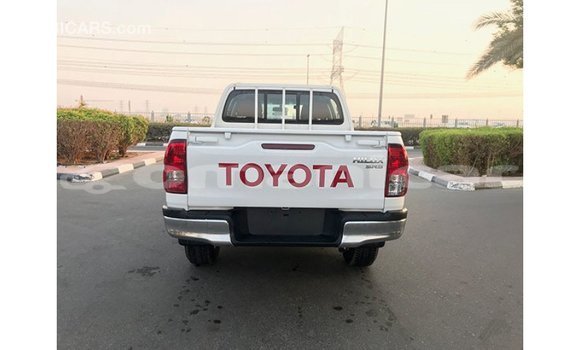 Buy Import Toyota Hilux White Car in Import - Dubai in Dhufar Buy Import Toyota Hilux White Car in Import - Dubai in Dhufar