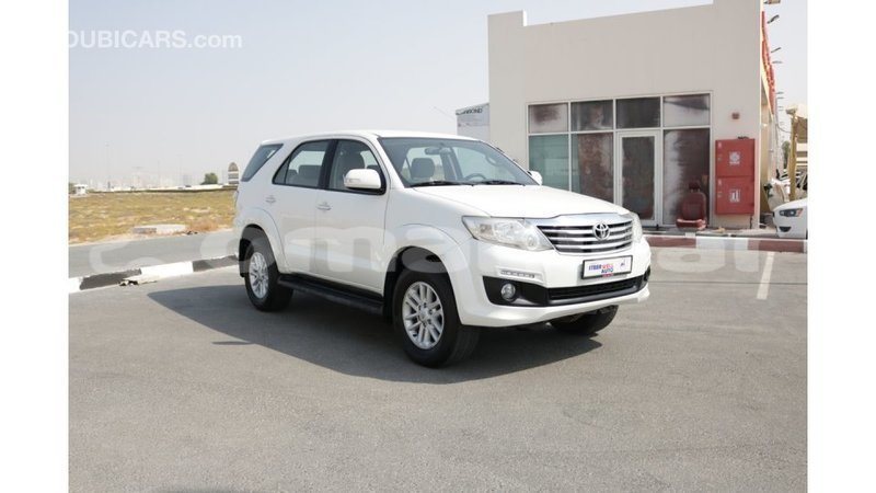 Big with watermark toyota fortuner dhufar import dubai 1756