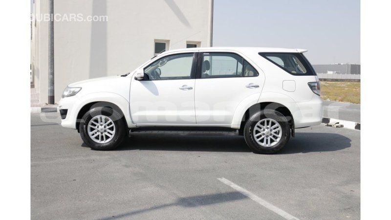 Big with watermark toyota fortuner dhufar import dubai 1756