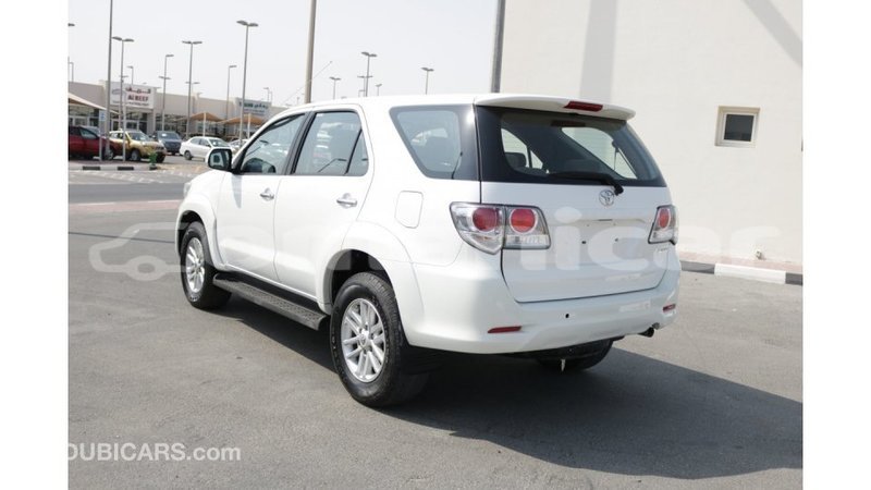 Big with watermark toyota fortuner dhufar import dubai 1756
