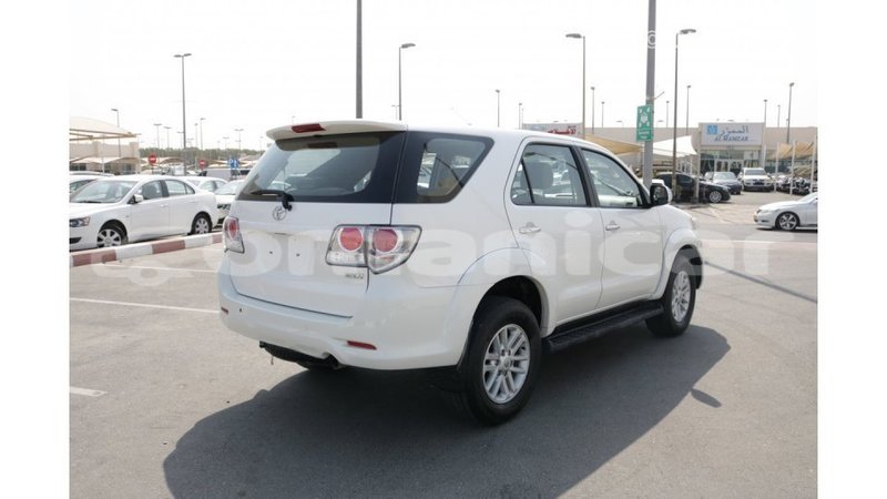 Big with watermark toyota fortuner dhufar import dubai 1756