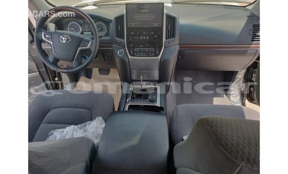 Buy Import Toyota Land Cruiser Black Car in Import - Dubai in Dhufar Buy Import Toyota Land Cruiser Black Car in Import - Dubai in Dhufar