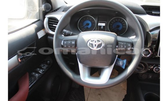 Buy Import Toyota Hilux White Car in Import - Dubai in Dhufar Buy Import Toyota Hilux White Car in Import - Dubai in Dhufar