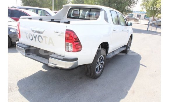 Buy Import Toyota Hilux White Car in Import - Dubai in Dhufar Buy Import Toyota Hilux White Car in Import - Dubai in Dhufar
