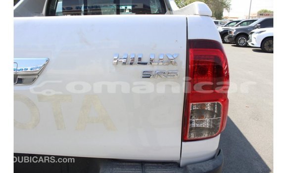 Buy Import Toyota Hilux White Car in Import - Dubai in Dhufar Buy Import Toyota Hilux White Car in Import - Dubai in Dhufar