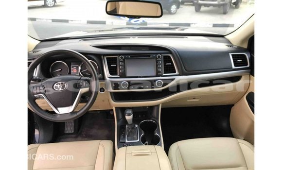 Buy Import Toyota Highlander Black Car in Import - Dubai in Dhufar Buy Import Toyota Highlander Black Car in Import - Dubai in Dhufar