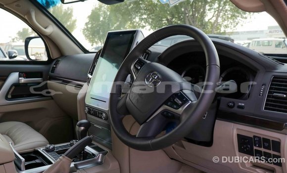 Buy Import Toyota Land Cruiser White Car in Import - Dubai in Dhufar Buy Import Toyota Land Cruiser White Car in Import - Dubai in Dhufar