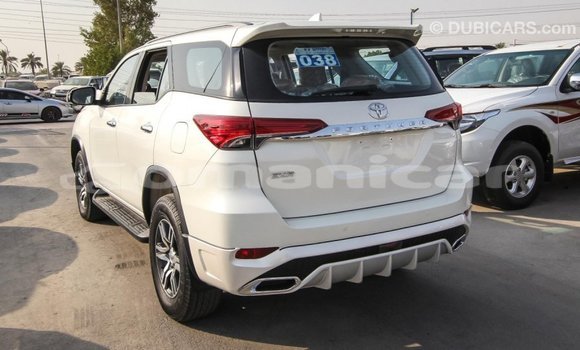 Buy Import Toyota Fortuner White Car in Import - Dubai in Dhufar Buy Import Toyota Fortuner White Car in Import - Dubai in Dhufar